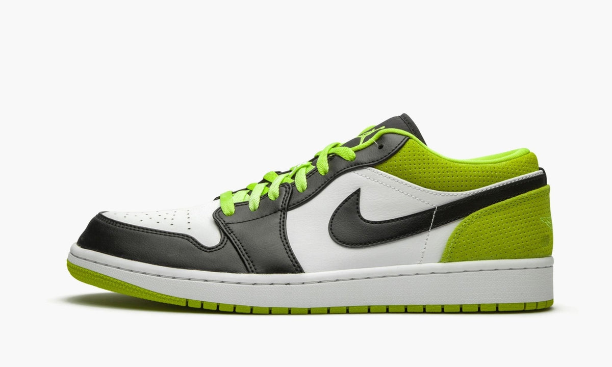 Jordan 1 Low "Black Cyber" Sneakers