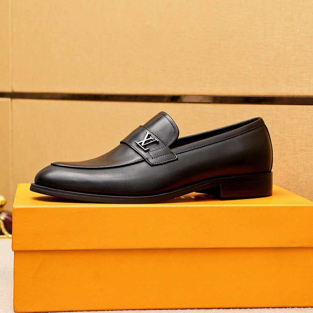微商相册测试鞋子-Louis Vuitton Black LV Hardware Loafers — side