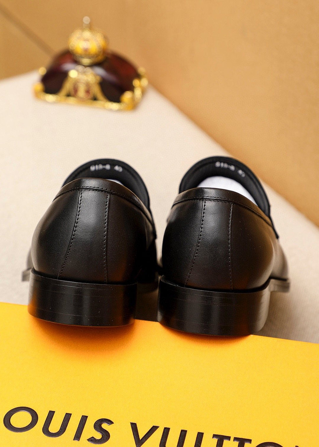 微商相册测试鞋子-Louis Vuitton Black LV Hardware Loafers — back