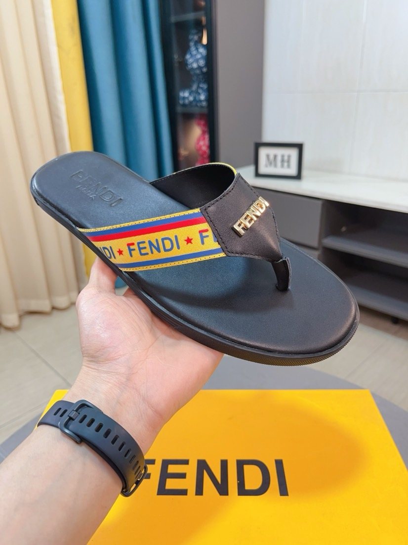 FENDI Logo Strap Thong Sandals — front