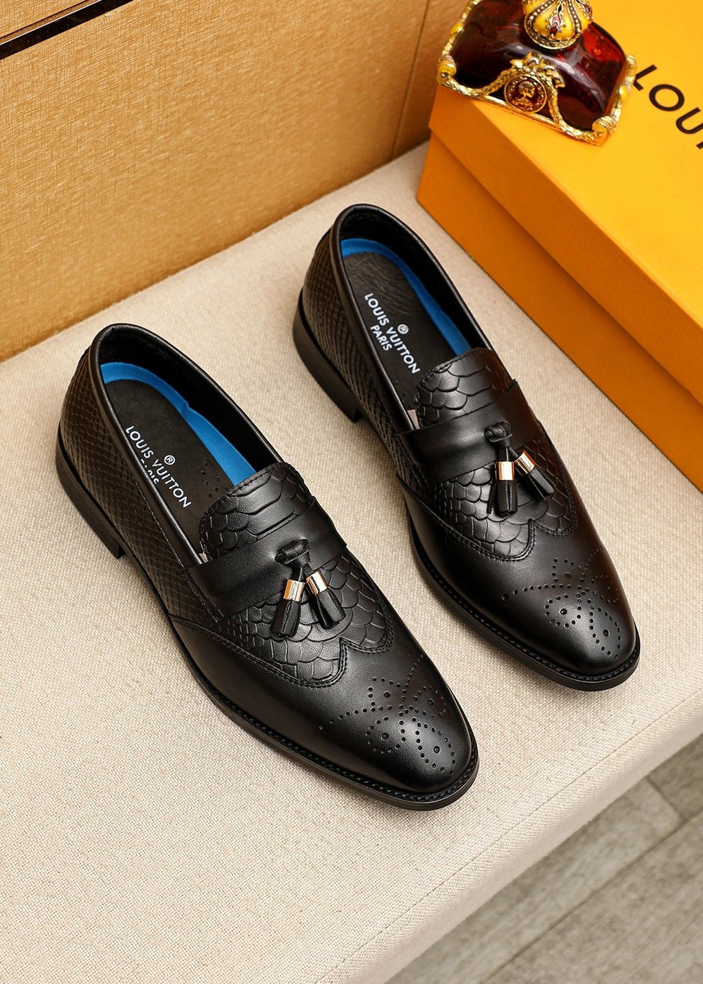 Louis Vuitton Black Textured Tassel Loafers — hero