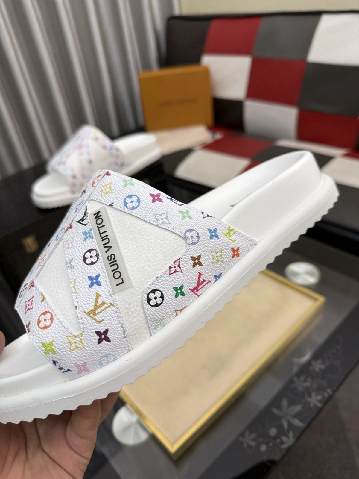Louis Vuitton White Monogram Print Slide Sandals — detail