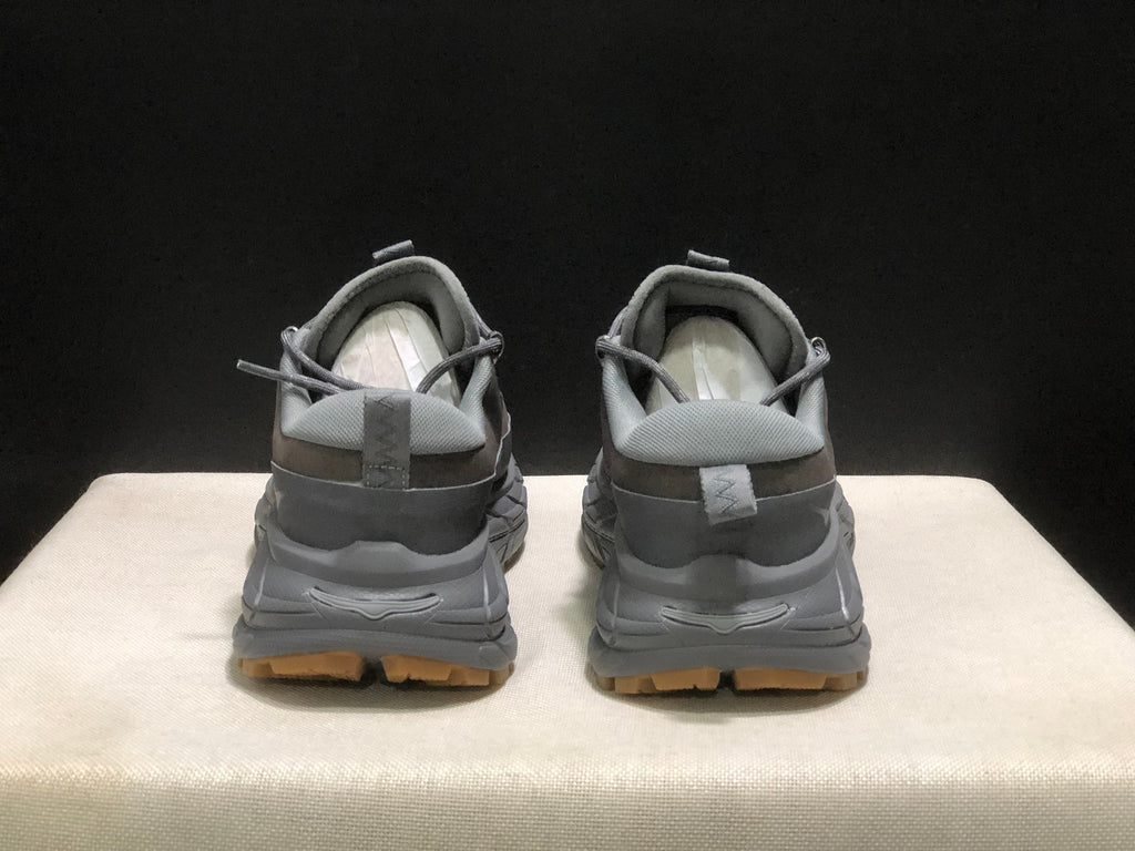 HOKA ONE ONE Tor Summit Sneakers