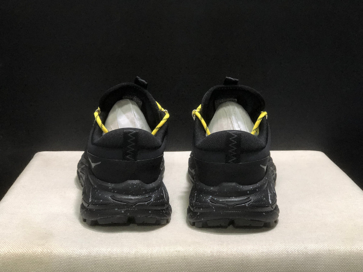 HOKA ONE ONE Tor Summit Sneakers