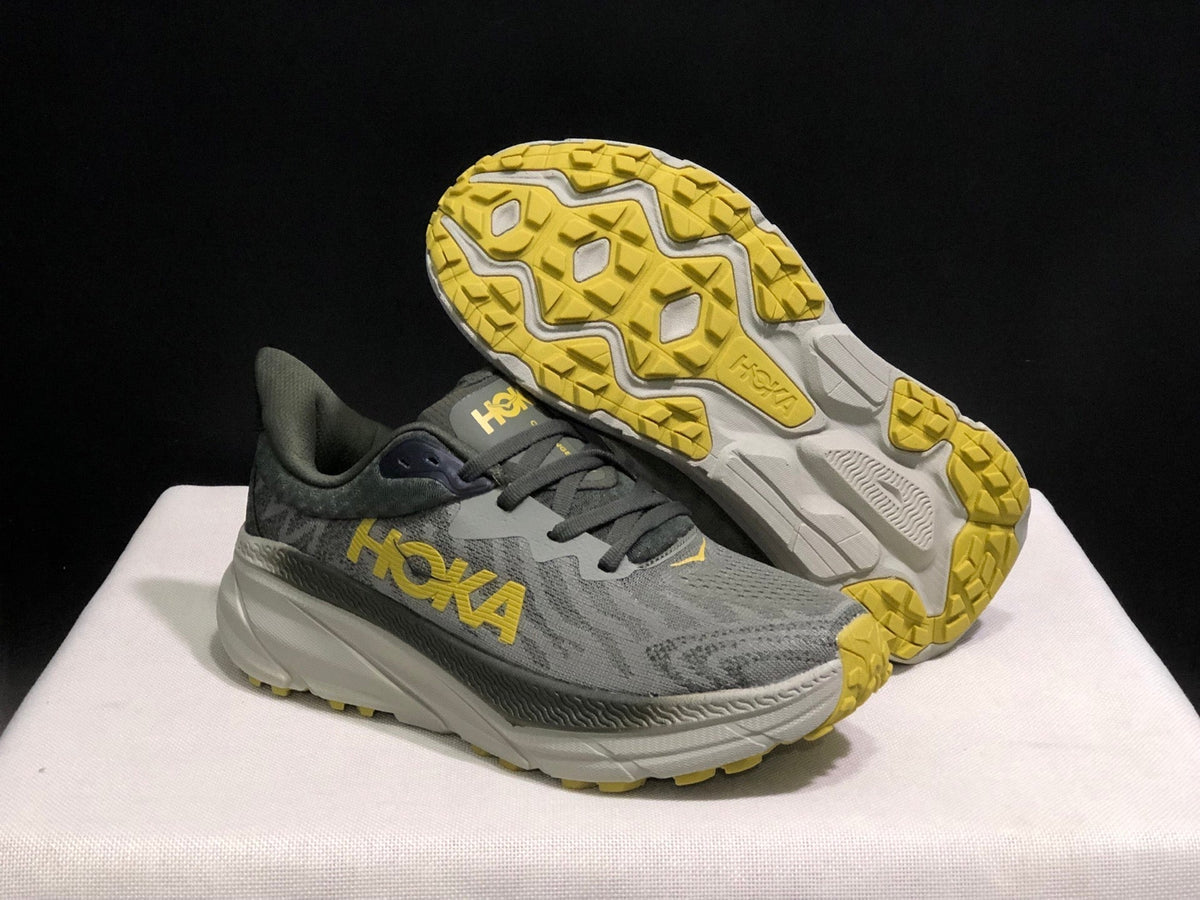 HOKA ONE ONE Challenger 7 Trail Running Shoes